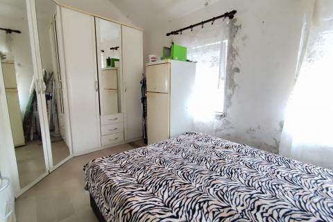 MATULJI, Dvojna kuća s pogledom na more - veliki potencijal!