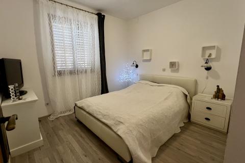 Wohnung Bogovići, Malinska-Dubašnica, 71,40m2