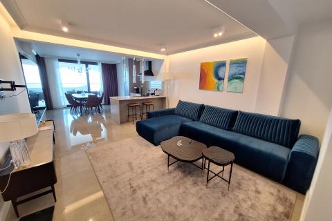 Lovran - moderan stan s terasom