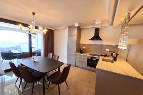 Lovran - moderan stan s terasom