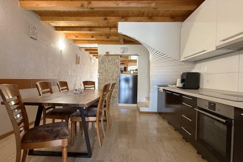 Otok Lošinj, Nerezine, autohtona vila sa 5 smještajnih jedinica