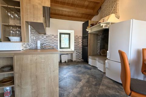 Otok Lošinj, Nerezine, autohtona vila sa 5 smještajnih jedinica