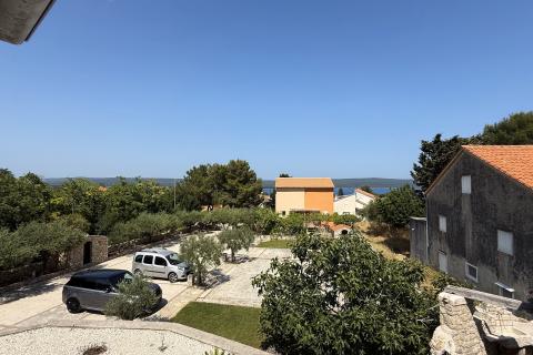 Otok Lošinj, Nerezine, autohtona vila sa 5 smještajnih jedinica