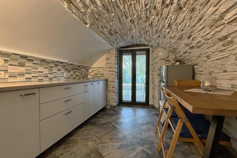 Otok Lošinj, Nerezine, autohtona vila sa 5 smještajnih jedinica