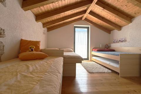 Otok Lošinj, Nerezine, autohtona vila sa 5 smještajnih jedinica