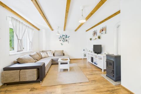 Imotski, Donji Proložac, Autohtona kuća sa bazenom, virtualna šetnja