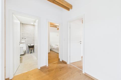 Imotski, Donji Proložac, Autohtona kuća sa bazenom, virtualna šetnja