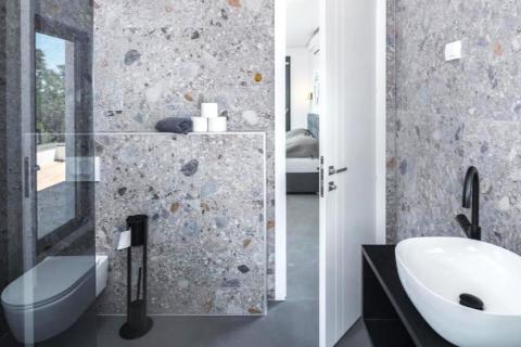 Istra,Kaštel-Samostojeća moderna vila  