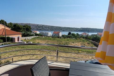 Rab, Barbat - stan s dvije stambene jedinice