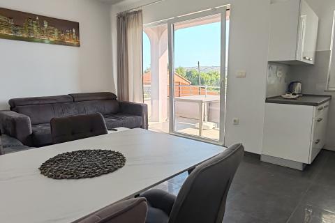 Rab, Barbat - stan s dvije stambene jedinice