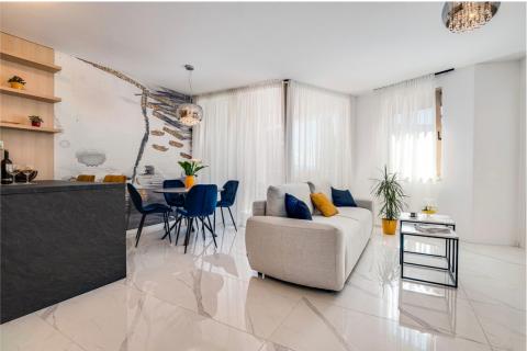 OPATIJA,CENTAR- stan u novogradnji