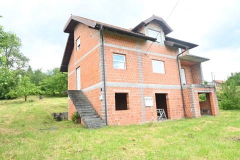 Zagreb, Sesvete - kuća s dva stana