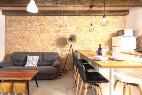 Istra,Vižinada-Adaptirana kamena kuća