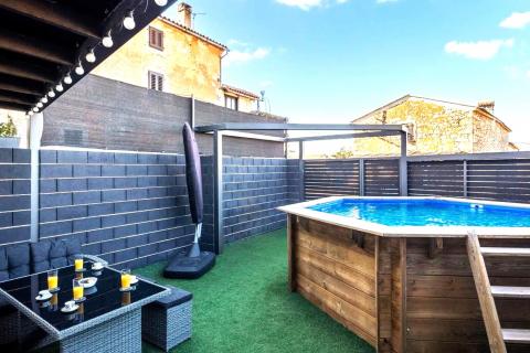 Istra,Vižinada-Adaptirana kamena kuća