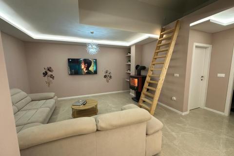 Velika Gorica, Donje Podotočje, kuća 200 m2 sa dvorišnicom