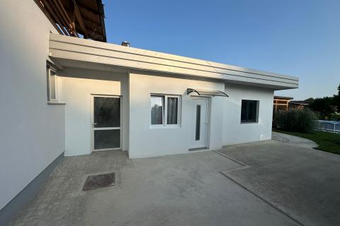 Velika Gorica, Donje Podotočje, kuća 200 m2 sa dvorišnicom