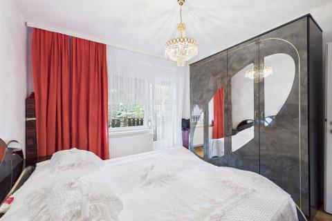 Donja Stubica - dvojna kuća s okućnicom