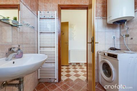 Haus Drežnik Grad, Rakovica, 400m2