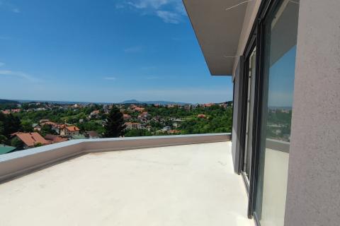 Zagreb, Črnomerec-Mikulići, stambena zgrada s dva troiposobna dvoetažna stana