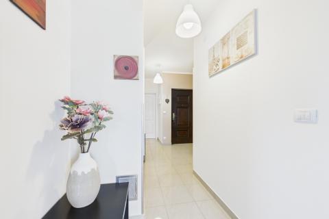 Istria, Ližnjan-three-bedroom apartment with balcony and parking, 1st floor