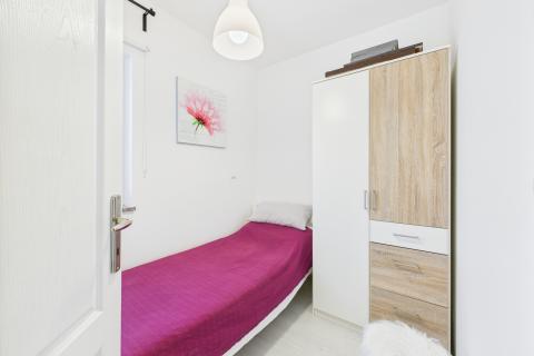 Istria, Ližnjan-three-bedroom apartment with balcony and parking, 1st floor