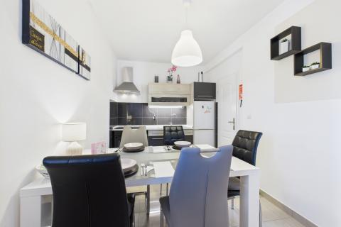 Istria, Ližnjan-three-bedroom apartment with balcony and parking, 1st floor