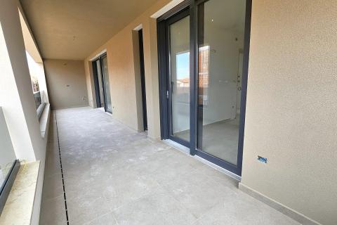 Istra, Umag okolica- stan prizemlje s vrtom novogradnja