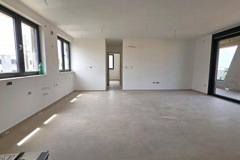 Istra, Umag okolica- stan prizemlje s vrtom novogradnja