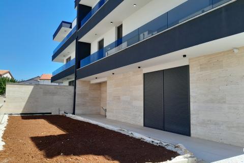 Istra,Medulin,dvoetažni stan sa bazenom