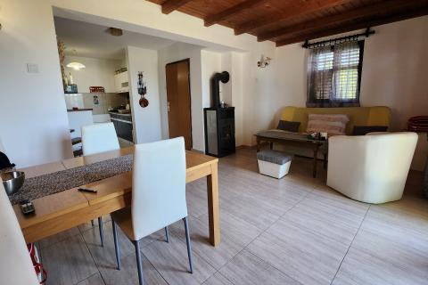 Popovača, Gračenica, kuća 150m2, vinograd, šuma