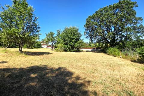 Istra,Brtonigla-Zemljište za gradnju u srcu Istre