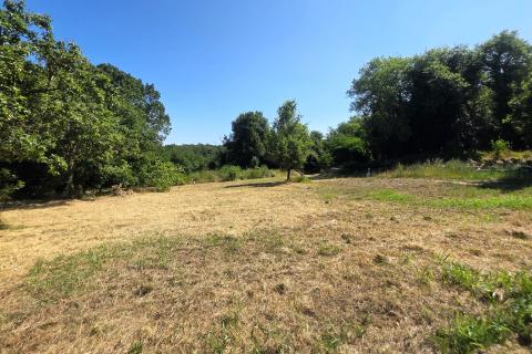 Istra,Brtonigla-Zemljište za gradnju u srcu Istre