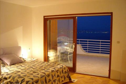 Opatija - stan s apartmanom na mirnoj lokaciji, pogled