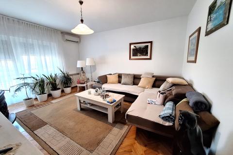 Matulji, Mihotići - etaža kuće s vrtom i garažom