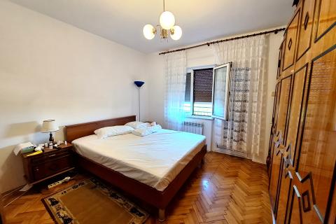 Matulji, Mihotići - etaža kuće s vrtom i garažom