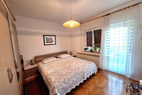 Matulji, Mihotići - etaža kuće s vrtom i garažom