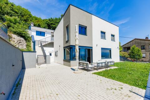 OPATIJA, BREGI - obiteljska kuća s bazenom