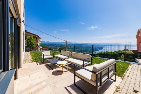 OPATIJA, BREGI - obiteljska kuća s bazenom