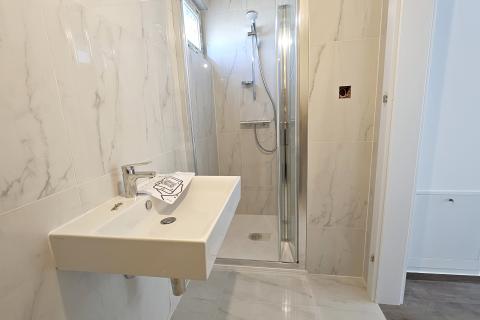 Istra, Umag okolica, stan u novogradnji u blizini plaže