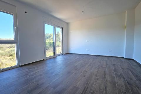 Istra, Umag okolica, stan u novogradnji u blizini plaže