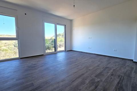 Istra, Umag okolica, stan u novogradnji u blizini plaže