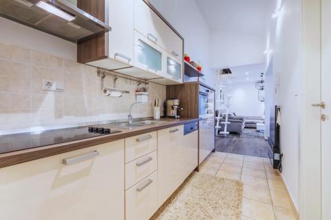 Novi Vinodolski – Zweizimmerwohnung in Begehrter Lage