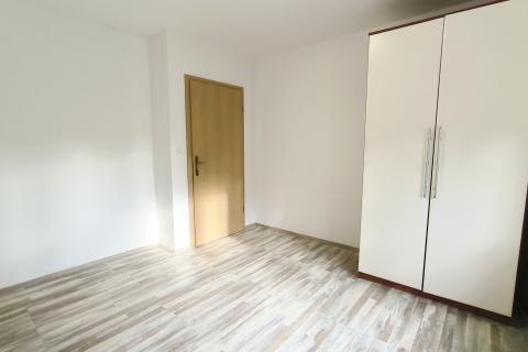 Istra, Štinjan – stanovanje s teraso, 1 km od plaže