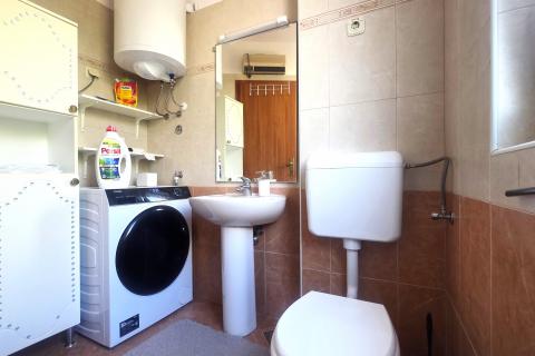 Istra,Novigrad-Stan za dugoročni najam 