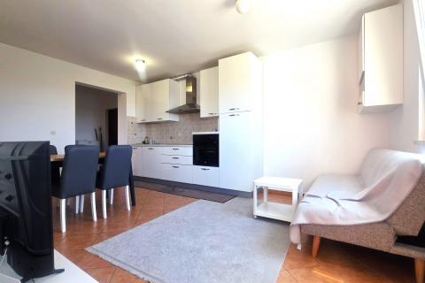 Istra,Novigrad-Stan za dugoročni najam 