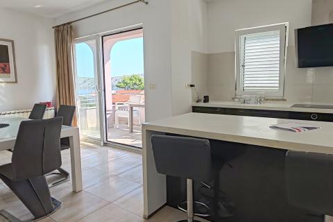 Rab, Barbat - prostrani stan, blizina plaže