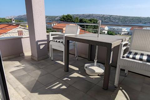 Rab, Barbat - prostrani stan, blizina plaže