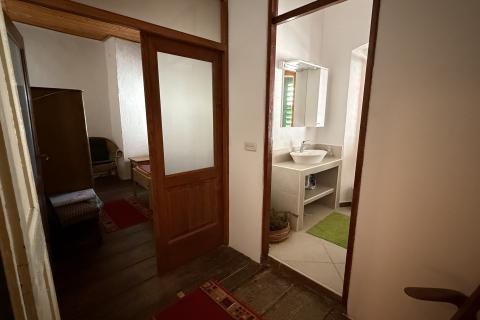 ISTRIA, SVETVINČENAT - Historic house with a courtyard near Kaštel. 