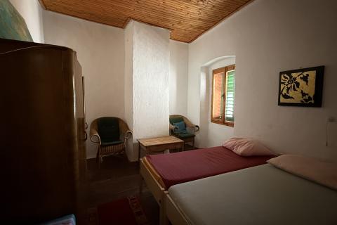 ISTRIA, SVETVINČENAT - Historic house with a courtyard near Kaštel. 