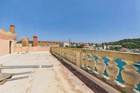 Istra, Rovinj -jedinstvena prilika - stan u povijesnoj vili s pogledom na more